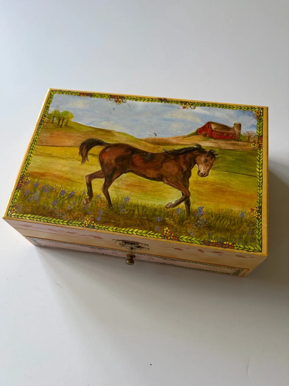 Enchantmints 2006 Vintage Horse Jewelry Music Box with Twist Song Western Pony